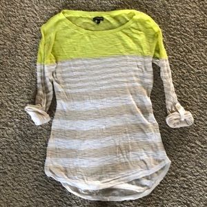 Express Crew Neck Light Sweater. Size Small